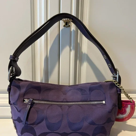 💐🌺Coach Plum Purple Signature Canvas Hobo Bag - Picture 7 of 7